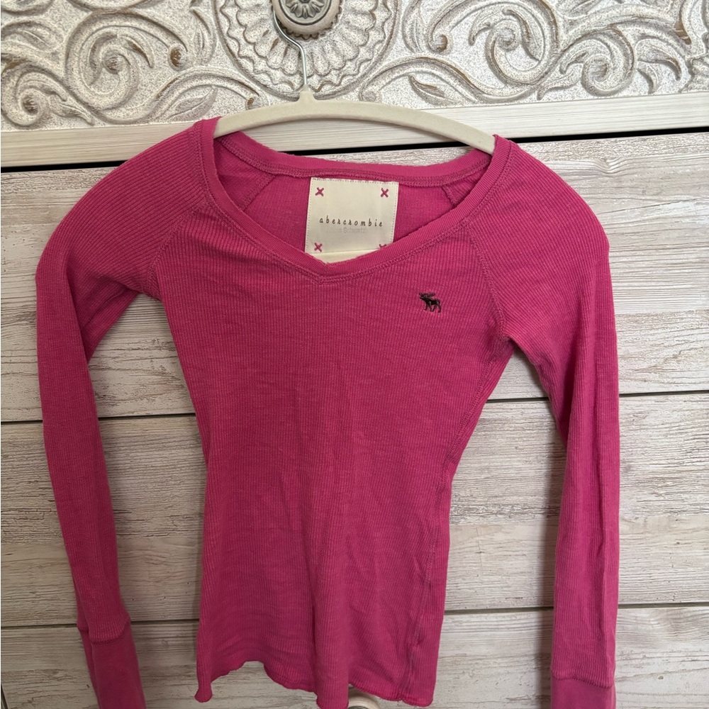 Abercrombie & Fitch Fuchsia Long Sleeve Tee